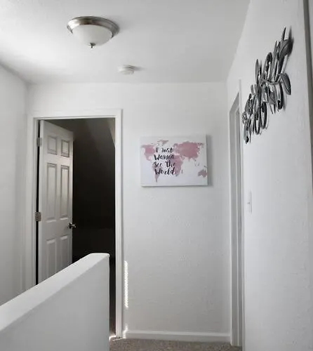 Stunning Big Near Downtown North Shore &