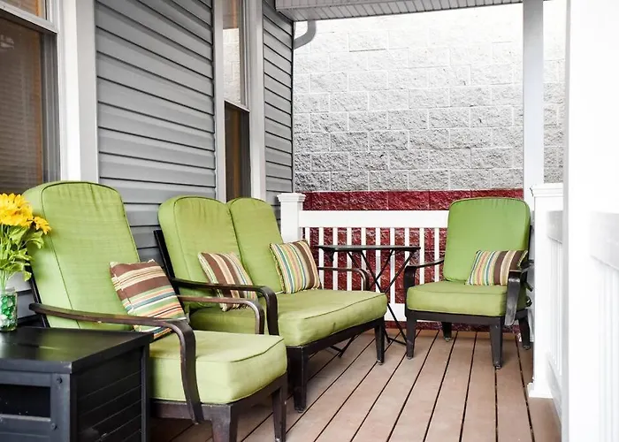Stunning Big Near Downtown North Shore & Pittsburgh